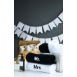 MR-MRS BASKILI NAKIŞ İŞLEMELİ HAVLU
