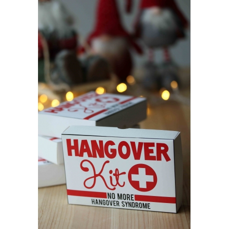 HANGOVER DETAY BASKILI HEDİYELİK BEYAZ KUTU