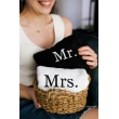 MR-MRS BASKILI NAKIŞ İŞLEMELİ HAVLU